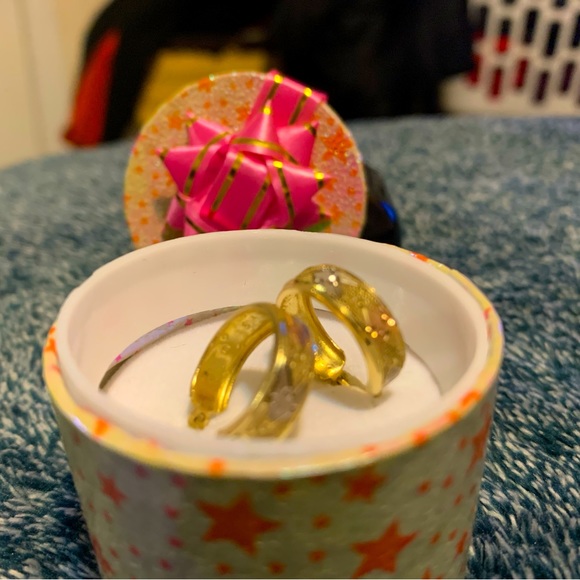 Gold earrings 14k - Picture 5 of 10